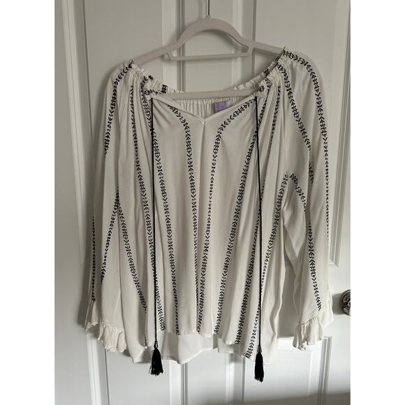 FATE 3/4 sleeve white peasant style shirt with ruffle sleeve Large - Picture 1 of 2